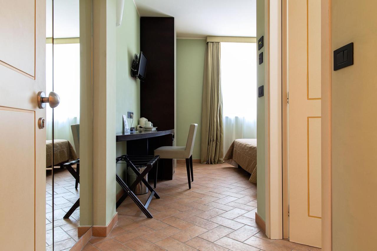 Отель Magione Papale Relais Л'Акуила Экстерьер фото