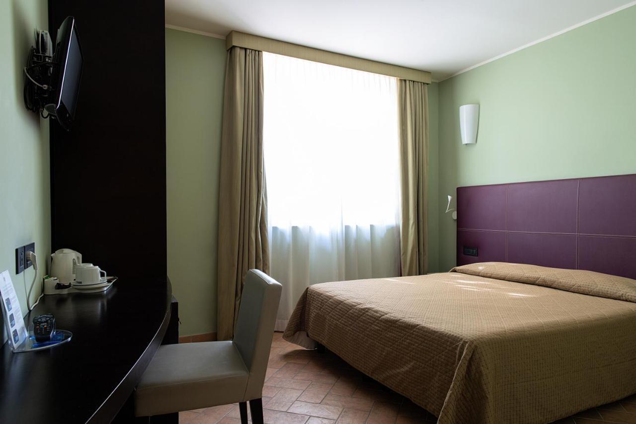 Отель Magione Papale Relais Л'Акуила Экстерьер фото